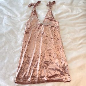 H&M Crushed Velvet Pink Dress